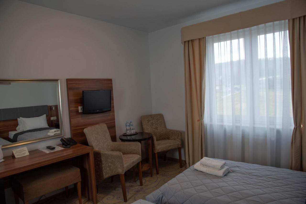 Hotel Komfort Krzywaczka Luaran gambar